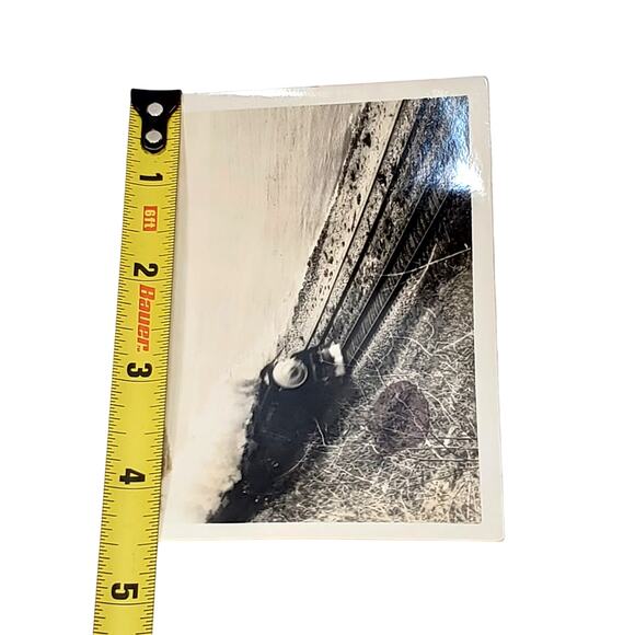 Vtg 1940s B&W Photo Steam Locomotive Next to Ocean Steam Coming Out Train Travel - Picture 4 of 4